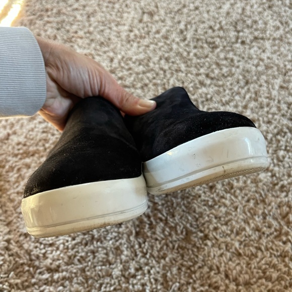 Prada sneakers size 8.5 - Picture 4 of 9